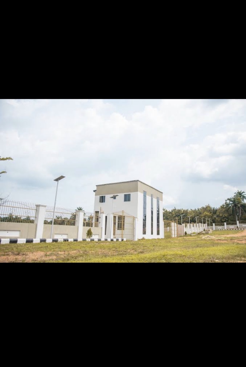 ONTARIO CITY– LAND FOR SALE — ABUJA